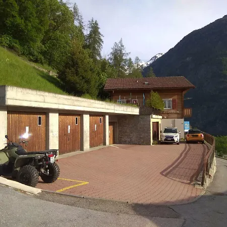 Einfamilienhaus Furrer Louis / Haus Waldesrand Holiday home Staldenried